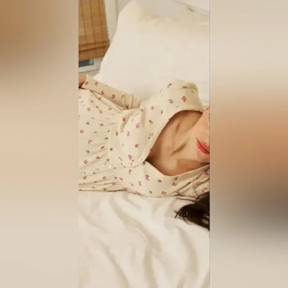 Hatch the waffle knit printed nursing dress, 2 ( medium ) - Picture 2 of 9